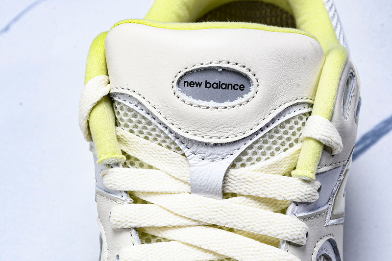 New Balance 2002