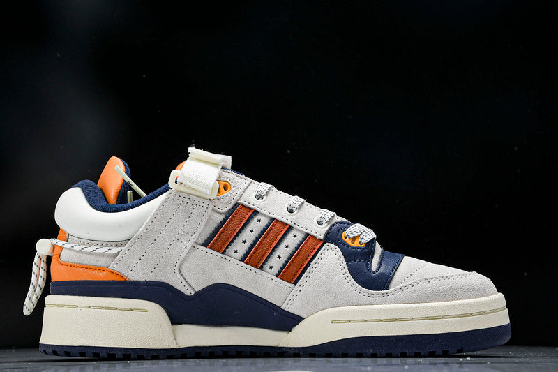 Tênis Adidas x Bad Bunny