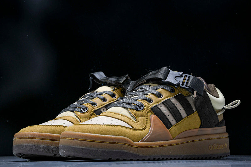 Tênis Adidas x Bad Bunny