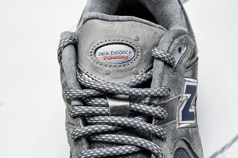 New Balance 2002