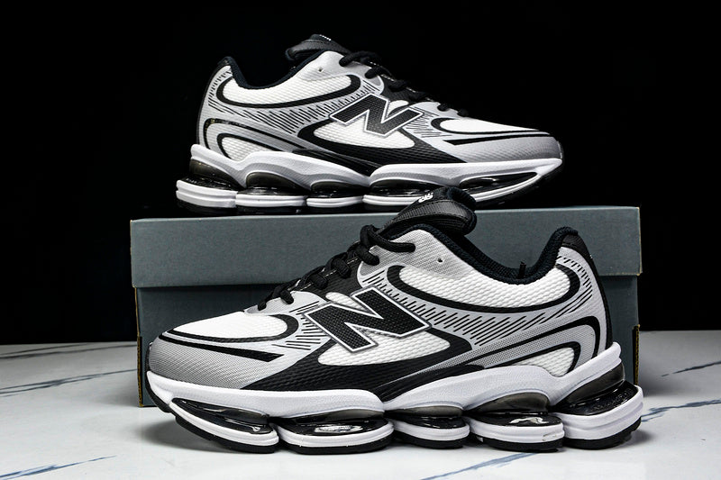 New Balance 2000 Sneakers