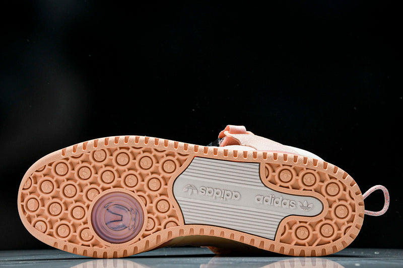 Tênis Adidas x Bad Bunny