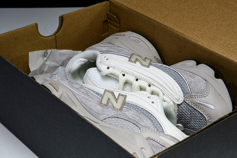 New Balance 1000
