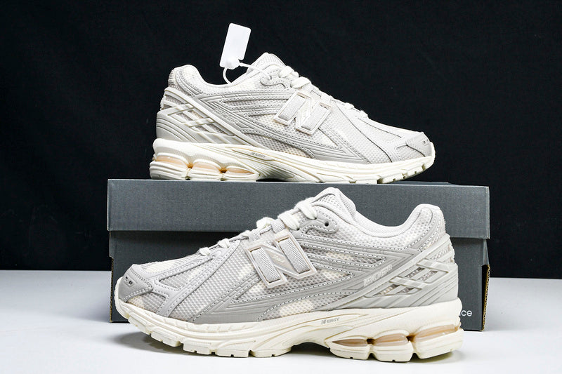 New Balance 1906