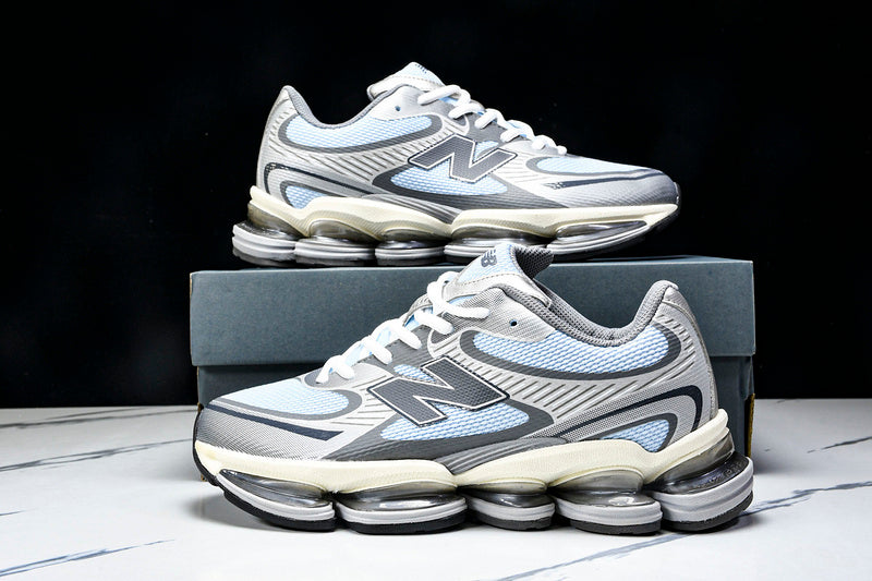 New Balance 2000 Sneakers
