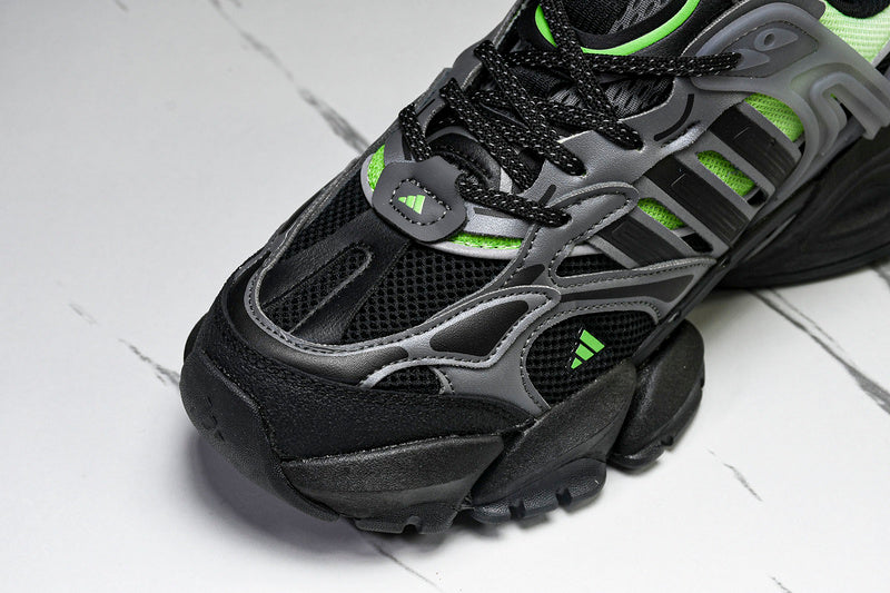 Tênis Adidas XLG
