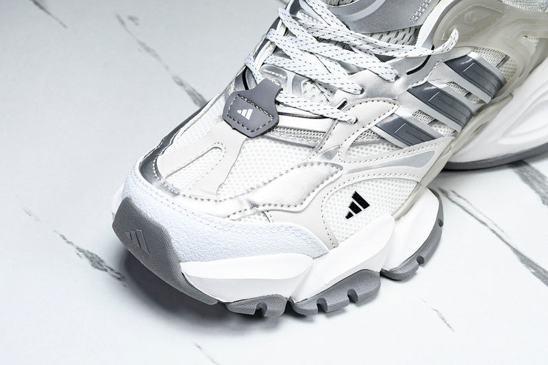 Tênis Adidas XLG