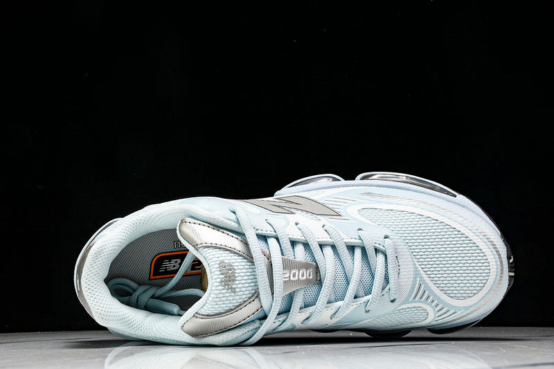 New Balance 2000 Sneakers