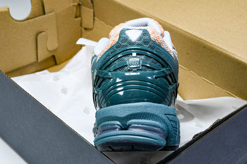 New Balance 1906