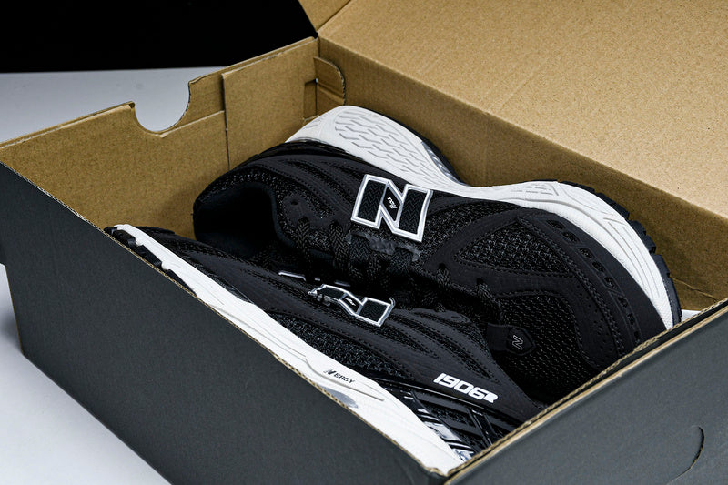 New Balance 1906
