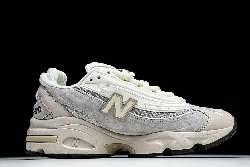 New Balance 1000