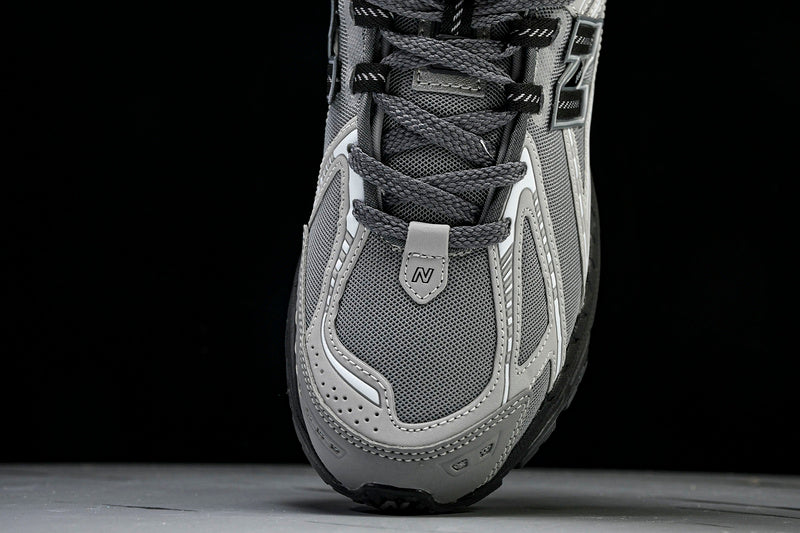 New Balance 1906
