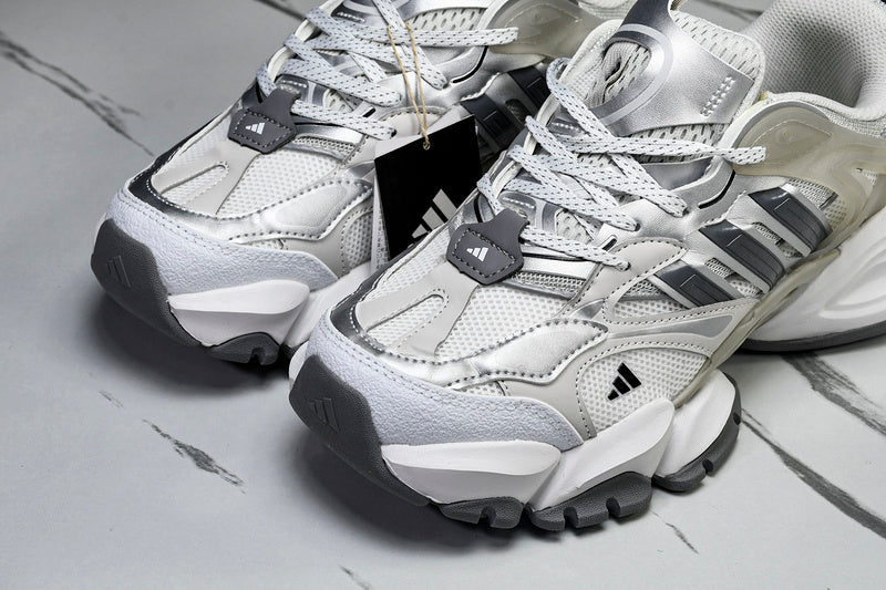 Tênis Adidas XLG