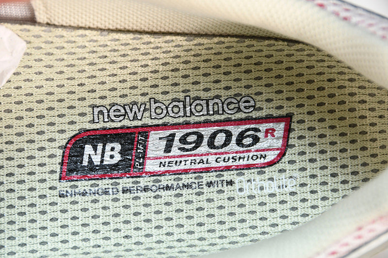 New Balance 1906