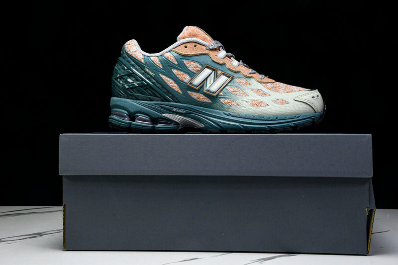 New Balance 1906