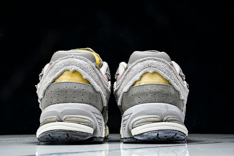 New Balance 2002