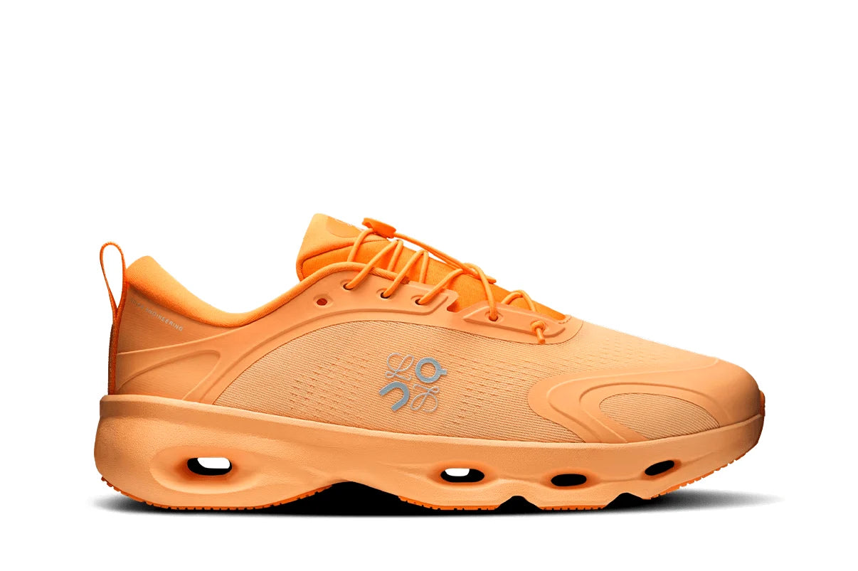Tênis On Running Cloudsolo Loewe Branco Laranja